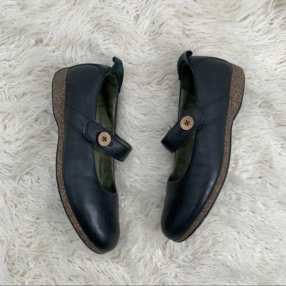 Planet Walker by Simple Black Mary Jane Velcro Women’s Size 11 - Picture 4 of 11